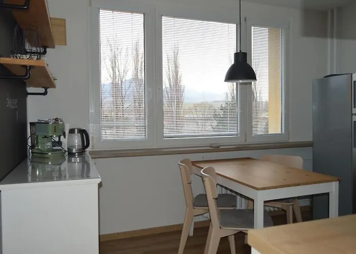 Lägenhet Apartman, *